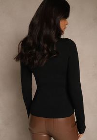 Renee - Czarny Sweter z Wiskozą Ozdobiony Metaliczną Nitką Liatolla. Okazja: na co dzień. Kolor: czarny. Materiał: wiskoza. Wzór: aplikacja. Styl: casual #5