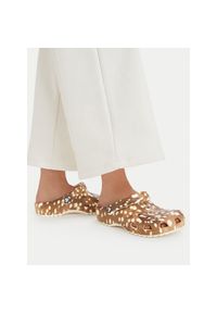 Klapki Crocs. Kolor: brązowy #1