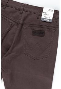 Wrangler - WRANGLER SPODNIE MĘSKIE TEXAS BRACKEN BROWN W121TA224