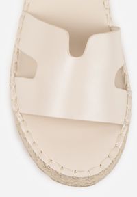 Born2be - Beżowe Sandały VICES na Grubej Plecionej Podeszwie Meztora. Okazja: na co dzień. Zapięcie: sprzączka. Kolor: beżowy. Wzór: ażurowy. Sezon: lato. Styl: casual, klasyczny, elegancki #5