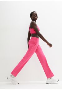 bonprix - Legginsy sportowe shape z kieszeniami, poszerzane nogawki. Kolor: różowy. Materiał: materiał. Styl: sportowy