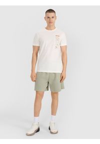 4f - 4F T-shirt regular z nadrukiem męski - biały L. Okazja: na co dzień. Kolor: biały. Materiał: bawełna, materiał, jersey. Długość rękawa: krótki rękaw. Długość: krótkie. Wzór: nadruk. Styl: klasyczny, sportowy, casual