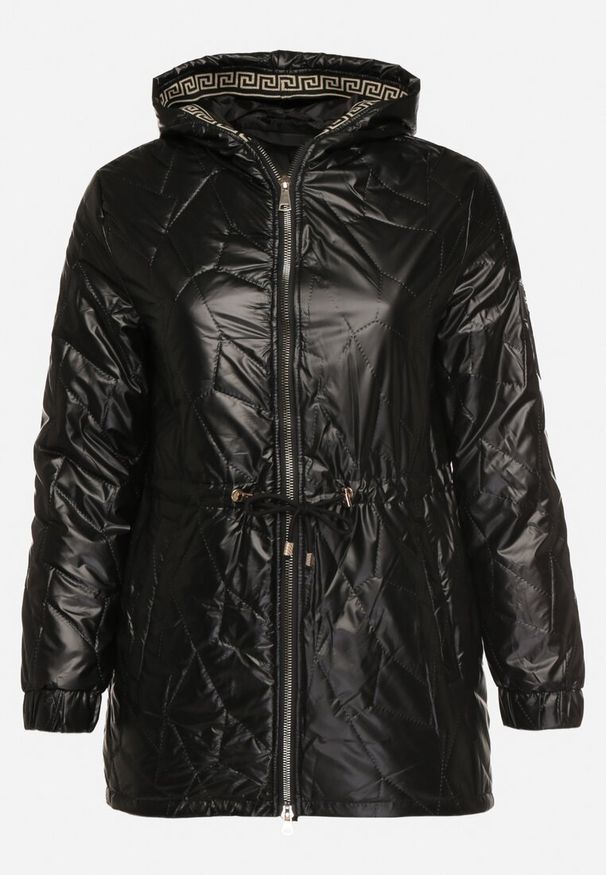 Born2be - Czarna Kurtka Pikowana Parka z Nieodpinanym Kapturem Oferra. Kolekcja: plus size. Kolor: czarny
