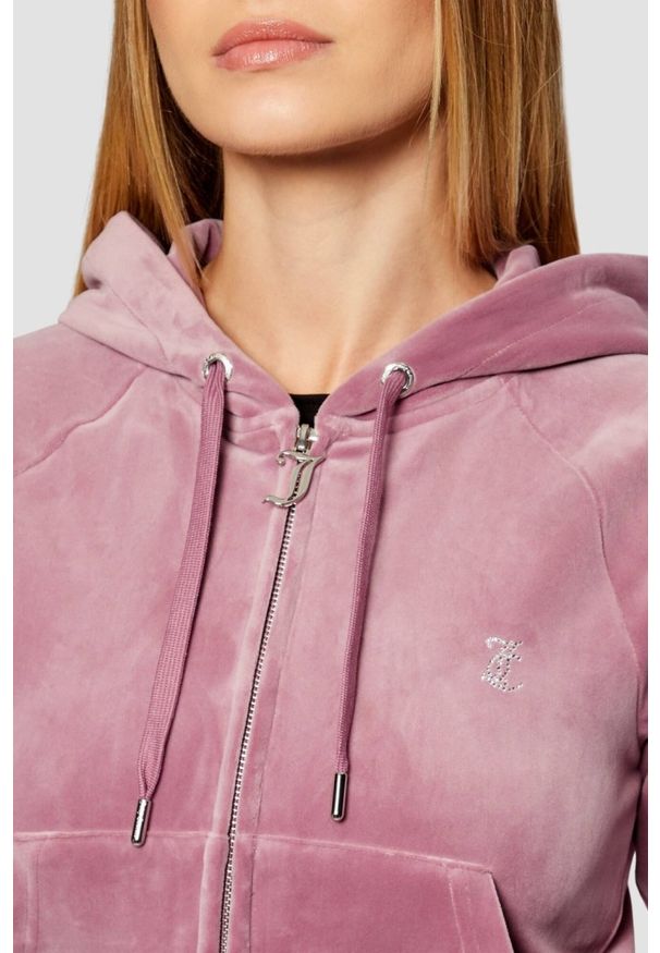 Juicy Couture - JUICY COUTURE Lawendowa bluza damska Madison Outline Hoodie, Rozmiar XS. Okazja: na co dzień. Kolor: fioletowy. Materiał: materiał. Styl: casual, klasyczny