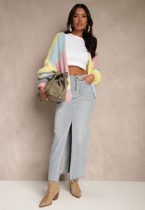 Renee - Różowy Kardigan z Domieszką Wełny i Wiskozy w Patchworkowym Stylu Fesolinne. Okazja: na spacer. Kolor: różowy. Materiał: wełna, wiskoza