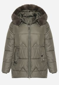 Born2be - Zielona Pikowana Kurtka z Kapturem z Futerkiem Tevea. Okazja: do pracy, na spacer, na spotkanie biznesowe. Typ kołnierza: kaptur. Kolekcja: plus size. Kolor: zielony. Materiał: futro. Styl: klasyczny, elegancki, biznesowy #3