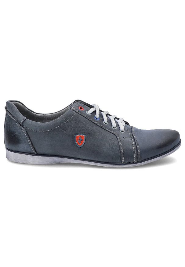 Niebieskie Półbuty Avanti Męskie Wygodne Obuwie. Okazja: na co dzień. Kolor: niebieski. Materiał: denim, skóra, nubuk. Szerokość cholewki: normalna. Wzór: aplikacja. Styl: casual