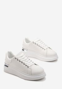 Born2be - Białe Sneakersy na Platformie Lepava. Okazja: na co dzień. Kolor: biały. Obcas: na platformie