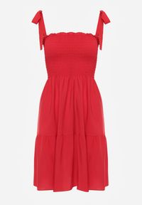 Renee - Czerwona Sukienka z Bawełny Ozdobiona Wiązaniem Tollasea. Okazja: na co dzień, na spacer. Kolor: czerwony. Materiał: bawełna. Wzór: aplikacja. Sezon: lato. Typ sukienki: proste. Styl: elegancki, casual #4