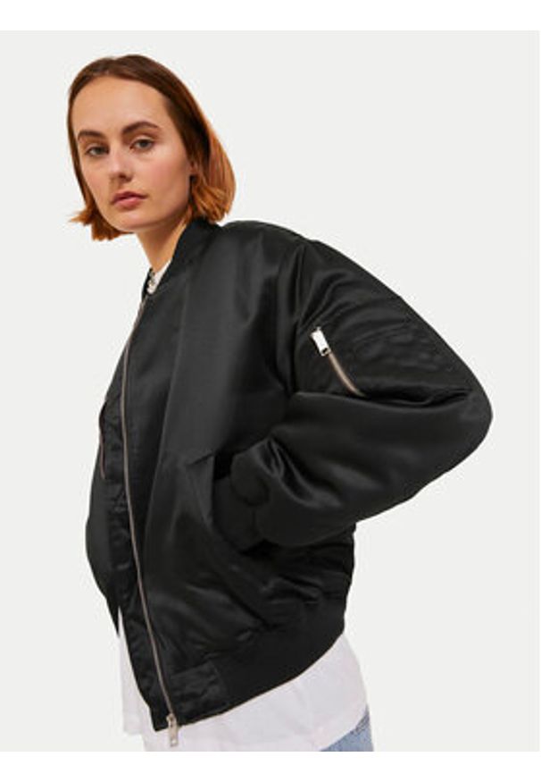 JJXX Kurtka bomber Madison 12224679 Czarny Regular Fit. Kolor: czarny. Materiał: syntetyk