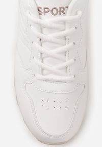 Born2be - Białe Buty Sportowe Laodosa. Okazja: na co dzień. Wysokość cholewki: przed kostkę. Kolor: biały. Materiał: materiał. Szerokość cholewki: normalna. Wzór: napisy, haft, aplikacja #7