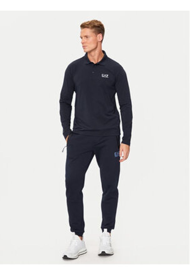 EA7 Emporio Armani Polo 8NPF15 PJVQZ 0562 Granatowy Regular Fit. Typ kołnierza: polo. Kolor: niebieski. Materiał: bawełna