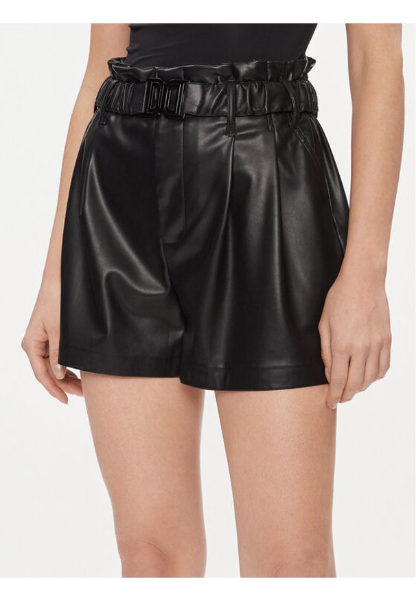 DKNY Szorty materiałowe P3GWTU59 Czarny Regular Fit. Kolor: czarny. Materiał: syntetyk, materiał