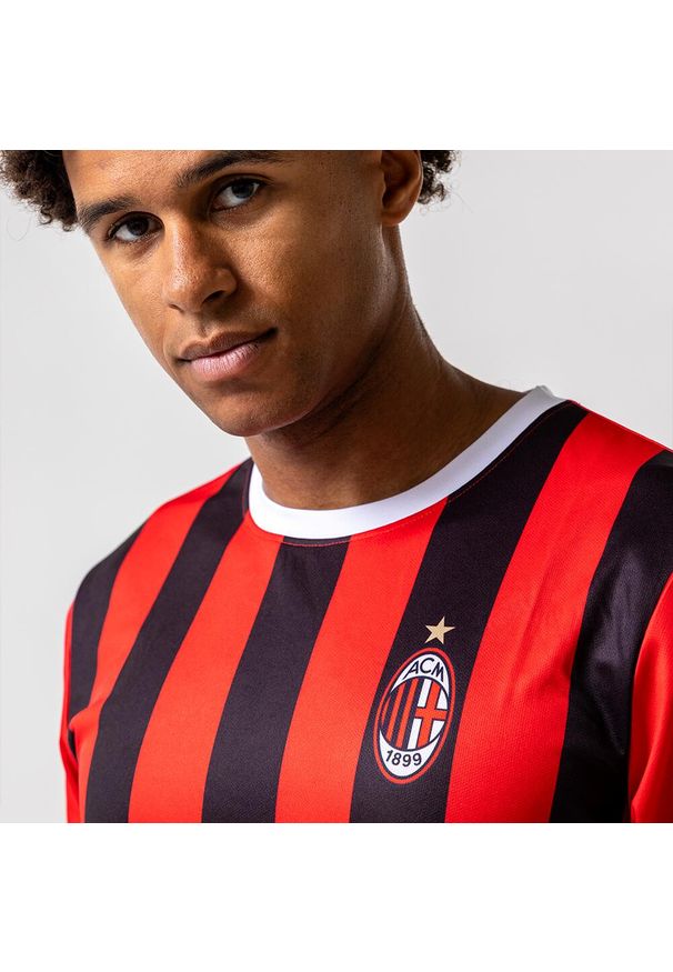 AC MILAN - Koszulka domowa AC Milan - rozmiar S. Kolor: wielokolorowy, czarny, czerwony. Sport: piłka nożna