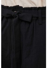Answear Lab szorty z lnem damskie kolor czarny gładkie high waist. Okazja: na co dzień. Stan: podwyższony. Kolor: czarny. Materiał: len. Wzór: gładki. Styl: wakacyjny #3