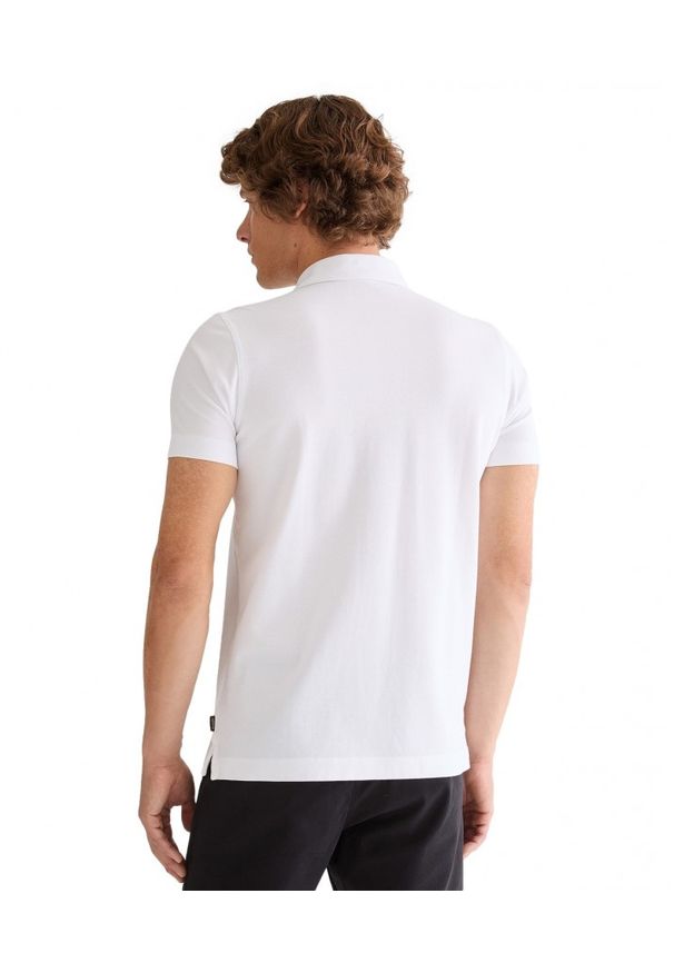 Wrangler - MĘSKA KOSZULKA WRANGLER POLO SHIRT BRIGHT WHITE 112378480. Typ kołnierza: polo