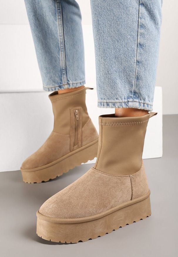 Born2be - Ciemnobeżowe Śniegowce na Grubej Podeszwie z Dopasowaną Cholewką Lannira. Okazja: na spacer. Kolor: beżowy. Materiał: jeans, wełna. Szerokość cholewki: normalna. Sezon: zima. Styl: elegancki