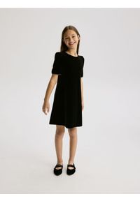 Reserved - Welurowa sukienka - czarny. Kolor: czarny. Materiał: welur