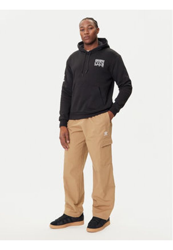 Adidas - adidas Spodnie dresowe Trefoil Essentials JX3912 Beżowy Loose Fit. Kolor: beżowy. Materiał: bawełna