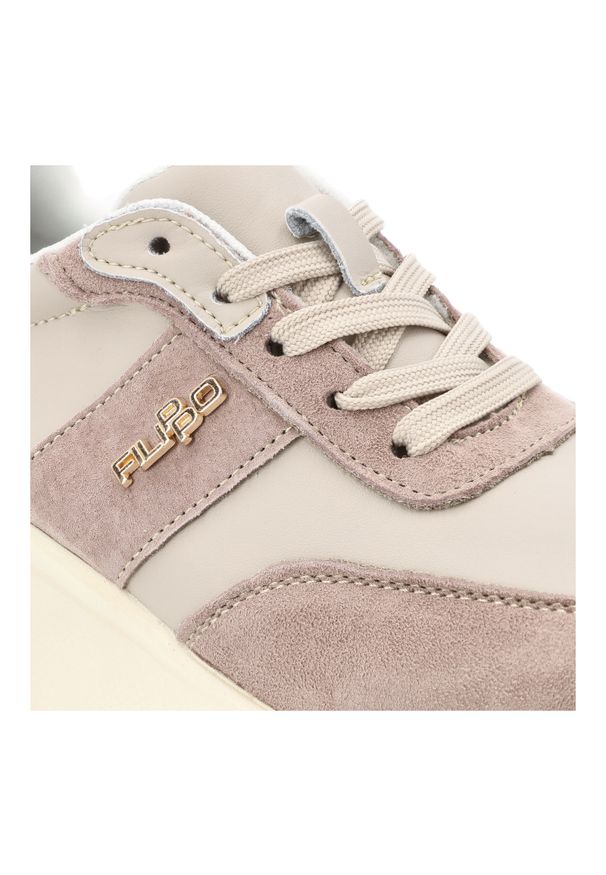 Sneakersy damskie Filippo, skórzane na grubej platformie z okrągłym noskiem i sznurowane, beżowe, DP6785-25-BE. Okazja: na co dzień, na spacer. Nosek buta: okrągły. Zapięcie: sznurówki. Kolor: beżowy. Materiał: skóra. Obcas: na platformie. Styl: klasyczny, casual, wizytowy