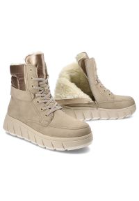 Beżowe Botki Rieker Ocieplane Buty Damskie. Wysokość cholewki: przed kolano. Zapięcie: pasek. Kolor: beżowy. Materiał: futro, materiał. Szerokość cholewki: normalna. Sezon: zima, jesień. Styl: elegancki #8