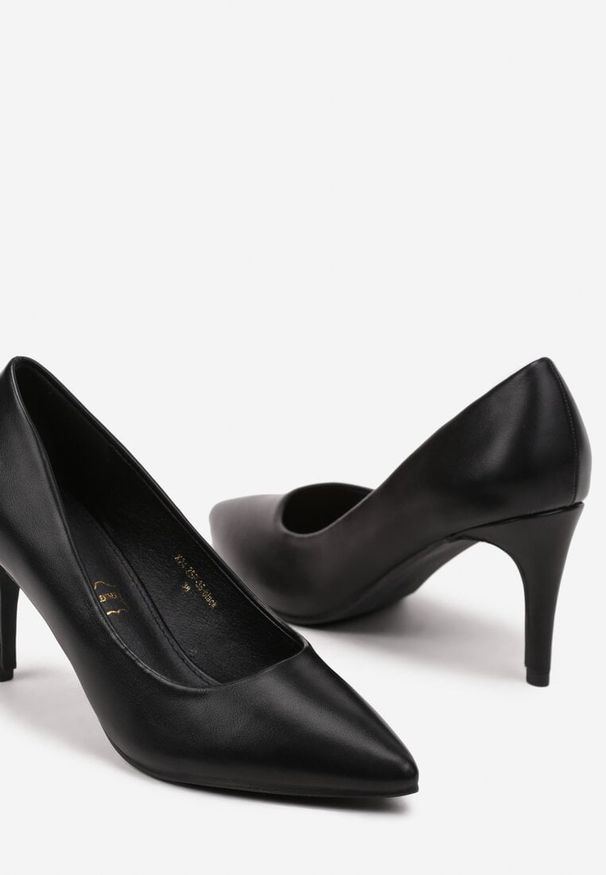 Born2be - Czarne Klasyczne Czółenka na Szpilce ze Skórzaną Wkładką Leranda. Okazja: do pracy, na spotkanie biznesowe. Kolor: czarny. Materiał: skóra. Obcas: na szpilce. Styl: klasyczny