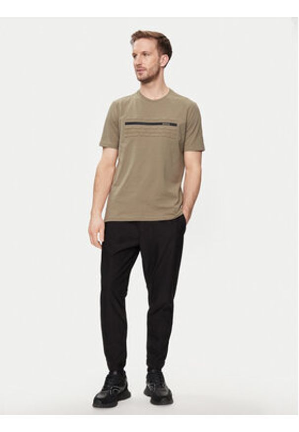 BOSS - Boss T-Shirt 50513010 Beżowy Regular Fit. Kolor: beżowy. Materiał: bawełna