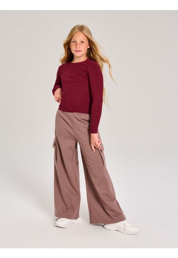 Sinsay - Spodnie wide leg - brązowy. Kolor: brązowy