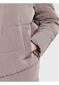 Calvin Klein Kurtka zimowa Modern K20K205127 Brązowy Regular Fit. Kolor: brązowy. Materiał: syntetyk. Sezon: zima #4