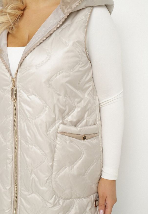 Born2be - Szara Kamizelka Pikowana z Kieszeniami Eralithis. Okazja: na co dzień. Kolekcja: plus size. Kolor: szary. Materiał: jeans, materiał. Styl: elegancki, casual