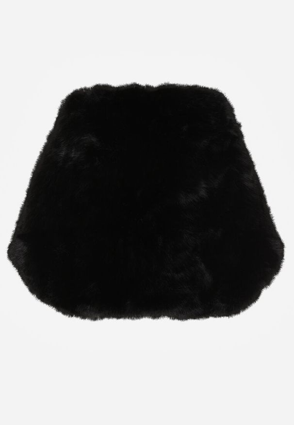 Born2be - Czarne Ponczo Etola z Futerka w Stylu Szala Cahreva. Okazja: na wesele, na ślub cywilny, na imprezę. Kolor: czarny. Materiał: futro. Styl: klasyczny, elegancki