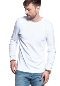 Mustang - LONGSLEEVE MUSTANG crew neck basic general White 1006810 2045. Kolor: biały. Długość rękawa: długi rękaw #6