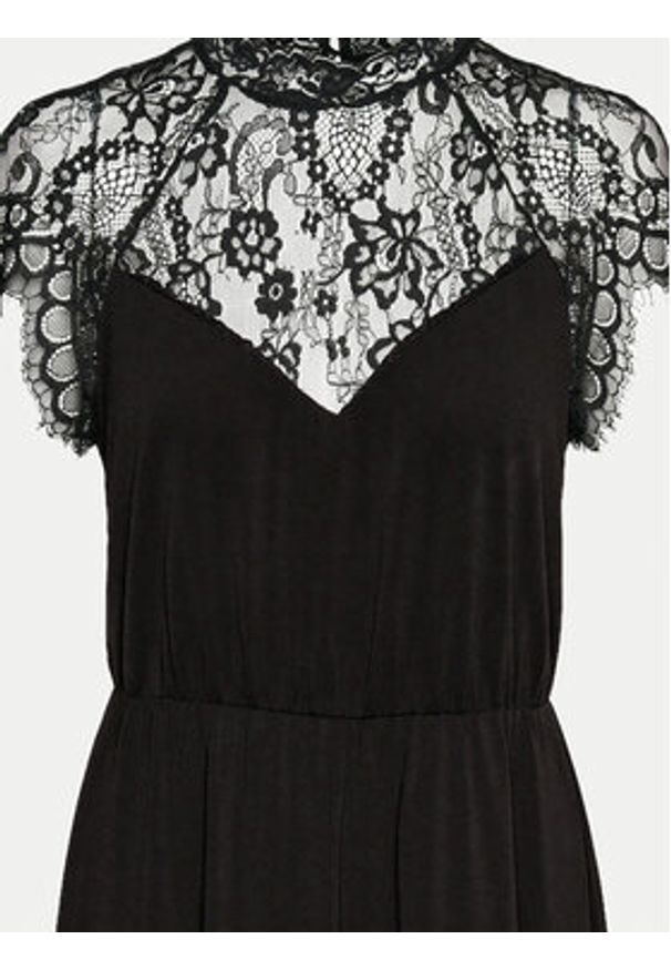 Vero Moda Sukienka koktajlowa Milla 10319974 Czarny Standard Fit. Kolor: czarny. Materiał: syntetyk. Styl: wizytowy