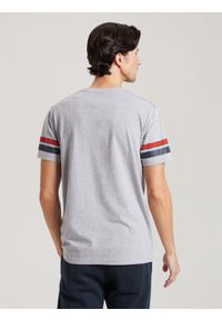 Diverse - T-shirt męski z nadrukiem LA CAMPUS 01 S1814 - szary - Rozmiar: XL. Kolor: szary. Materiał: wiskoza, bawełna. Wzór: nadruk