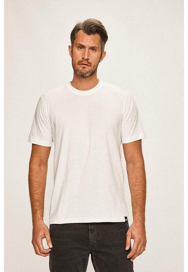 Dickies t-shirt (3-pack) męski kolor biały gładki. Okazja: na co dzień. Kolor: biały. Materiał: dzianina. Wzór: gładki. Styl: casual