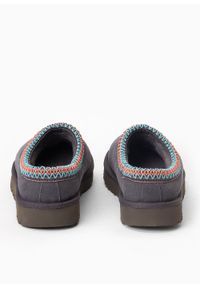 Ugg - Kapcie damskie UGG W TASMAN. Kolor: szary