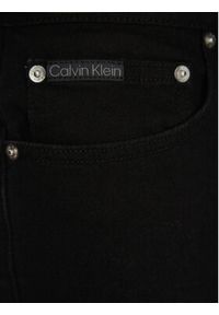 Calvin Klein Jeans Szorty jeansowe J30J327195 Czarny Regular Fit. Kolor: czarny. Materiał: bawełna #4