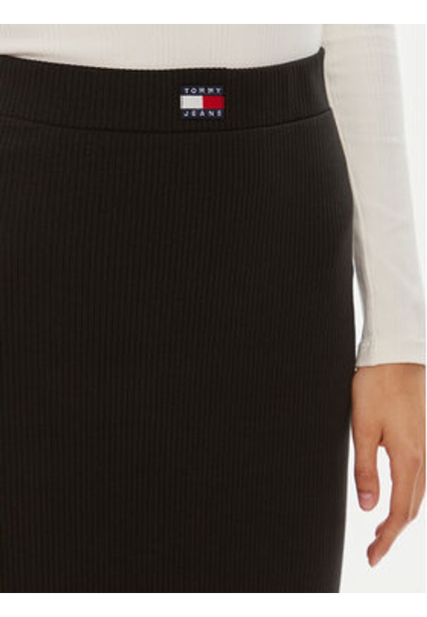 Tommy Jeans Spódnica ołówkowa DW0DW18487 Czarny Slim Fit. Kolor: czarny. Materiał: bawełna
