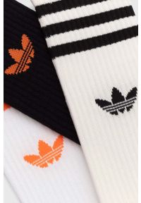 adidas Originals skarpetki 3-pack kolor biały. Kolor: biały. Materiał: materiał, włókno #2