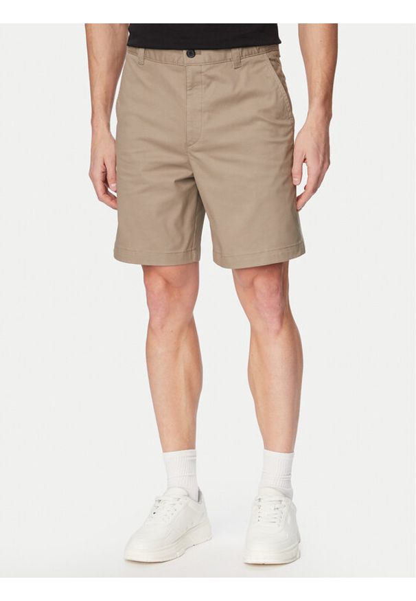 Hugo - HUGO Szorty materiałowe Genar261S 50567293 Brązowy jasny Slim Fit. Kolor: brązowy. Materiał: bawełna