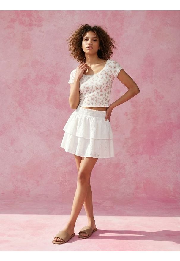 Sinsay - Bluzka w kwiaty z koronkowym wykończeniem - wielobarwny. Materiał: koronka. Wzór: kwiaty