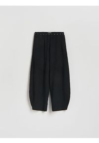 Reserved - Spodnie balloon - czarny. Kolor: czarny. Materiał: dzianina #1