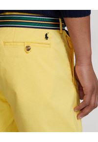 Ralph Lauren - RALPH LAUREN - Żółte spodenki Stretch Straight Fit. Kolor: żółty. Materiał: bawełna, elastan. Wzór: haft #2