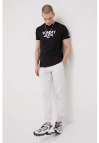 Tommy Jeans Spodnie DM0DM11163.PPYY męskie kolor szary gładkie. Kolor: szary. Materiał: bawełna, dzianina. Wzór: gładki #2