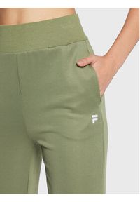 Fila Spodnie dresowe Cagli FAW0217 Zielony Regular Fit. Kolor: zielony. Materiał: dresówka, syntetyk