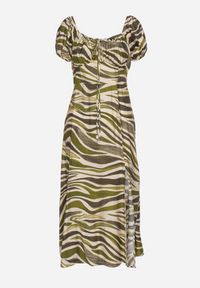 Born2be - Ciemnozielona Rozkloszowana Sukienka z Wiskozą i Bawełną Wykończona Gumką na Plecach Dimillia. Okazja: na co dzień. Kolor: zielony. Materiał: bawełna, wiskoza. Sezon: lato. Styl: casual, elegancki #7