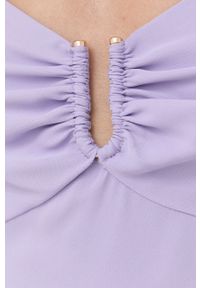 Nissa sukienka kolor fioletowy midi rozkloszowana. Kolor: fioletowy. Materiał: tkanina. Długość rękawa: na ramiączkach. Długość: midi