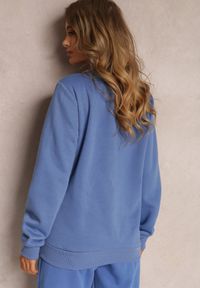 Renee - Niebieska Bluza Hullu. Okazja: na co dzień. Kolor: niebieski. Materiał: polar, dzianina, materiał. Długość rękawa: długi rękaw. Długość: długie. Wzór: gładki. Sezon: zima, jesień. Styl: klasyczny, casual #4