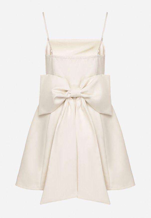 Born2be - Beżowa Rozkloszowana Sukienka na Ramiączkach Zdobiona Dużą Kokardą Lavvia. Okazja: na co dzień. Typ kołnierza: kokarda. Kolor: beżowy. Długość rękawa: na ramiączkach. Wzór: aplikacja. Typ sukienki: rozkloszowane. Styl: elegancki, casual