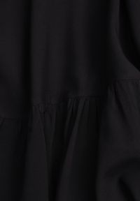 Born2be - Czarna Sukienka z Wiskozy Aikena. Okazja: na co dzień, na randkę, na spacer. Kolor: czarny. Materiał: wiskoza. Długość rękawa: na ramiączkach. Sezon: lato. Typ sukienki: proste. Styl: klasyczny, wakacyjny, casual #3